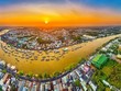 Chợ nổi Cái Răng là một trong những điểm tham quan hấp dẫn du khách khi đến Cần Thơ. Ảnh: Nguyễn Hữu Thành