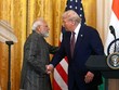 Tổng thống Mỹ Donald Trump bắt tay Thủ tướng Ấn Độ Narendra Modi trong cuộc họp báo chung tại Nhà Trắng ngày 13/2/2025. Ảnh: AFP