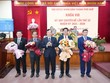 Ông Nguyễn Chí Tài (thứ 2 từ phải sang) được bầu giữ chức Phó chủ tịch UBND TP. Huế