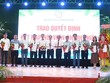 Lãnh đạo tỉnh và Hiệp hội Du lịch tỉnh Bến Tre chúc mừng và trao quyết định kết nạp hội viên mới vào Hiệp hội Du lịch Bến Tre năm 2025