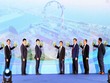 Các Đại biểu bấm nút khánh thành. Ảnh: Hatinh.gov.vn
