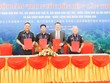 Lãnh đạo bốn cơ quan hải quan của hai nước đã ký kết Biên bản thống nhất nội dung hợp tác.