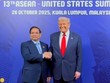 Thủ tướng Chính phủ Phạm Minh Chính có cuộc tiếp xúc ngắn với Tổng thống Hoa Kỳ Donald Trump bên lề Hội nghị Cấp cao ASEAN - Hoa Kỳ. Ảnh: VGP