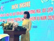 Bà Quảng Xuân Lụa, Giám đốc Trung tâm Xúc tiến Đầu tư, Thương mại và Du lịch tỉnh An Giang phát biểu tại Hội nghị
