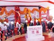 Các đại biểu thực hiện nghi thức động thổ dự án. 