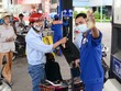 Giá xăng giảm 590 đồng/lít kể từ 3h chiều nay