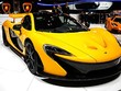 Chiếc McLaren P1 là một trong những chiếc siêu xe hybrid với động cơ V8 kép có công suất 903 sức ngựa. Xạc đầy pin, xe có thể đi được 480 km. Chỉ có 375 xe được sản xuất, với giá mỗi chiếc 1,35 triệu USD. Ảnh:Bloomberg