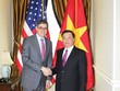 Bộ trưởng Bộ Tài chính Hoa Kỳ Jacob Joseph đón tiếp Bộ trưởng Bộ Tài chính Việt Nam Đinh Tiến Dũng trong chuyến công tác tại Hoa Kỳ đầu năm 2014 