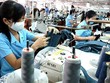 Doanh nghiệp dệt may được xem là sẽ chịu áp lực lớn về tăng chi phí khi lương tối thiểu vùng tăng