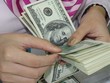 Huy động vốn bằng USD vẫn tăng