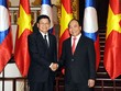Thủ tướng Nguyễn Xuân Phúc tiếp Thủ tướng Lào Thongloun Síoulith