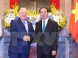 Chủ tịch nước Trần Đại Quang và Tổng thống Reuven Ruvi Rivlin tại lễ đón (Ảnh: Nhan Sáng/TTXVN)