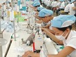 Theo ILO, dự báo máy móc công nghệ 4.0 có thể thay thế 65% lao động dệt may, da giày của Indonesia, 86% của Việt Nam, 88% của Campuchia trong một thập niên tới