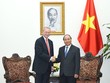 Thủ tướng Nguyễn Xuân Phúc tiếp Chủ tịch điều hành Tập đoàn Alphabet Eric Schmidt