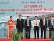 Ông Nguyễn Văn Đạt  (thứ hai từ phải qua) tại Lễ khánh thành thông xe cầu Mỹ Lợi