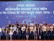 Năm 2018 là năm đầu tiên các DN phải tuân thủ quy chuẩn quản trị doanh nghiệp theo văn bản do Chính phủ ban hành. Trong ảnh, các DN được vinh danh QTCT tốt tại HNX
