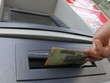 Khách hàng nên kiểm tra ATM trước khi giao dịch để kịp thời phát hiện dấu hiệu bất thường