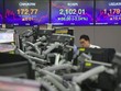 Chỉ số Kospi của Hàn Quốc mất 3,03% trong phiên giao dịch sáng nay 24/2. Ảnh: AFP