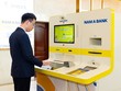 Khách hàng giao dịch tại Điểm giao dịch số tự động OneBank