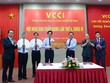 HOSE và VCCI hợp tác hỗ trợ cộng đồng doanh nghiệp
