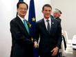 Thủ tướng Nguyễn Tấn Dũng và Thủ tướng Pháp Manuel Valls. Ảnh: Chinhphu.vn