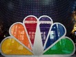 Logo của NBC bên ngoài Rockefeller Center tại New York. Ảnh: Reuters