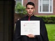 Shannon Satonori Lytle nhận bằng Harvard ngày 25/5. 