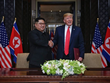 Lãnh đạo Triều Tiên - Kim Jong-un và Tổng thống Mỹ - Donald Trump tại Singapore năm ngoái. Ảnh: Straits Times.