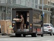 UPS đang chứng kiến bùng nổ giao hàng tận nhà tại Mỹ. Ảnh: AP.