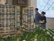 Người mua nhà vẫn trong trạng thái thận trọng. Ảnh: Việt Dũng.