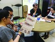 Người mua nhà vẫn giữ tâm lý chờ đợi. Ảnh: Lê Toàn.