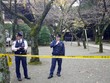 Cảnh sát Nhật Bản tại ngôi đền Yasukuni sau khi vụ nổ xảy ra