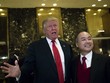 Tổng thống Donald Trump và CEO SoftBank, ông Masayoshi Son
