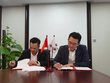 Ông Đinh Xuân Cường, Tổng giám đốc CTCP Tập đoàn An Phát Holdings kí thỏa thuận hợp tác với đối tác Hàn Quốc