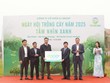 Lãnh đạo địa phương chứng kiến nghi thức CAM KẾT TRỒNG 7.000 CÂY XANH CỦA SJ GROUP trong năm 2025