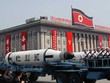 Tên lửa Triều Tiên tham gia duyệt binh ở thủ đô Bình Nhưỡng (Ảnh: Reuters)