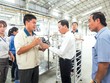 Lãnh đạo thành phố Cần Thơ khảo sát tại doanh nghiệp. - Ảnh Báo Cần Thơ.