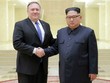 Bộ trưởng Bộ Ngoại giao Mỹ Mike Pompeo (bên trái) vừa có cuộc gặp lần thứ hai với lãnh đạo Bắc Triều Tiên Kim Jong-un.