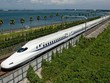 Tàu Shinkansen của Nhật vận hành tốc độ 300 km/h. Ảnh: Hitravel.