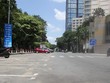 Đường phố thông thoáng hơn sau khi tăng phí đậu ô tô dưới lòng đường.