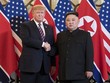 Tổng thống Mỹ Trump (trái) và Chủ tịch Triều Tiên Kim Jong-un tại Hà Nội ngày 27/2. Ảnh: AFP.
