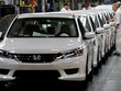Nguồn cung xe nhập khẩu, xe trong nước dồi dào.
