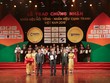 Ông Lê Văn Vinh, Phó Tổng giám đốc Phát triển Kinh doanh, Dai-ichi Life Việt Nam, nhận danh hiệu “Top 20 Nhãn hiệu nổi tiếng Việt Nam 2019” vào ngày 24/08/2019