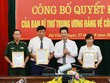 Bí thư Tỉnh ủy Hà Giang Đặng Quốc Khánh trao quyết định của Ban Bí thư Trung ương Đảng cho 3 đồng chí.