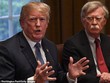 Tổng thống Trump và Cố vấn an ninh quốc gia John Bolton (Ảnh: Getty).