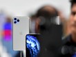 iPhone 11 Pro Max bị cắt giảm đơn đặt hàng vì khách hàng…’chuộng’ iPhone 11 hơn
Ảnh: AFP.