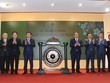 Lãnh đạo Chính phủ và ngành tài chính khai trương phiên giao dịch đầu tiên năm 2019.