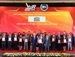 Đại diện Tập đoàn DIC nhận giải VNR500 năm 2019.