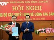 Ông Hoàng Quốc Khánh trao Quyết định bổ nhiệm cho tân Giám đốc Sở Ngoại vụ tỉnh Lào Cai.