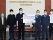 Thị xã Quảng Yên tổ chức tiếp nhận 100 triệu đồng tiền ủng hộ địa phương phòng, chống dịch Covid-19.
